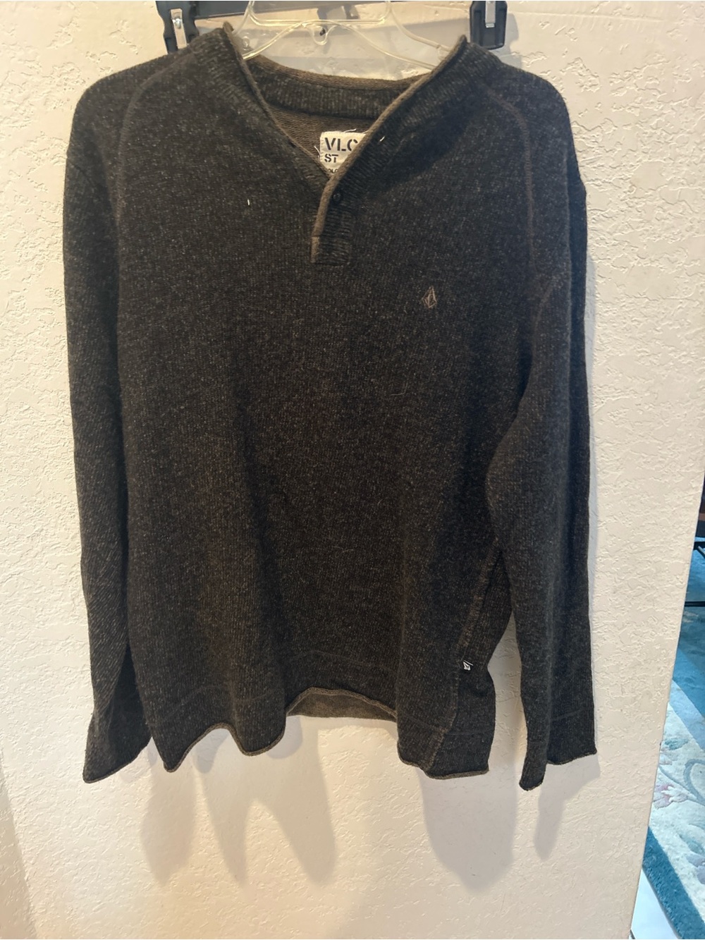 Volcom Men's Charcoal Crewneck Henley Pullover Sweater